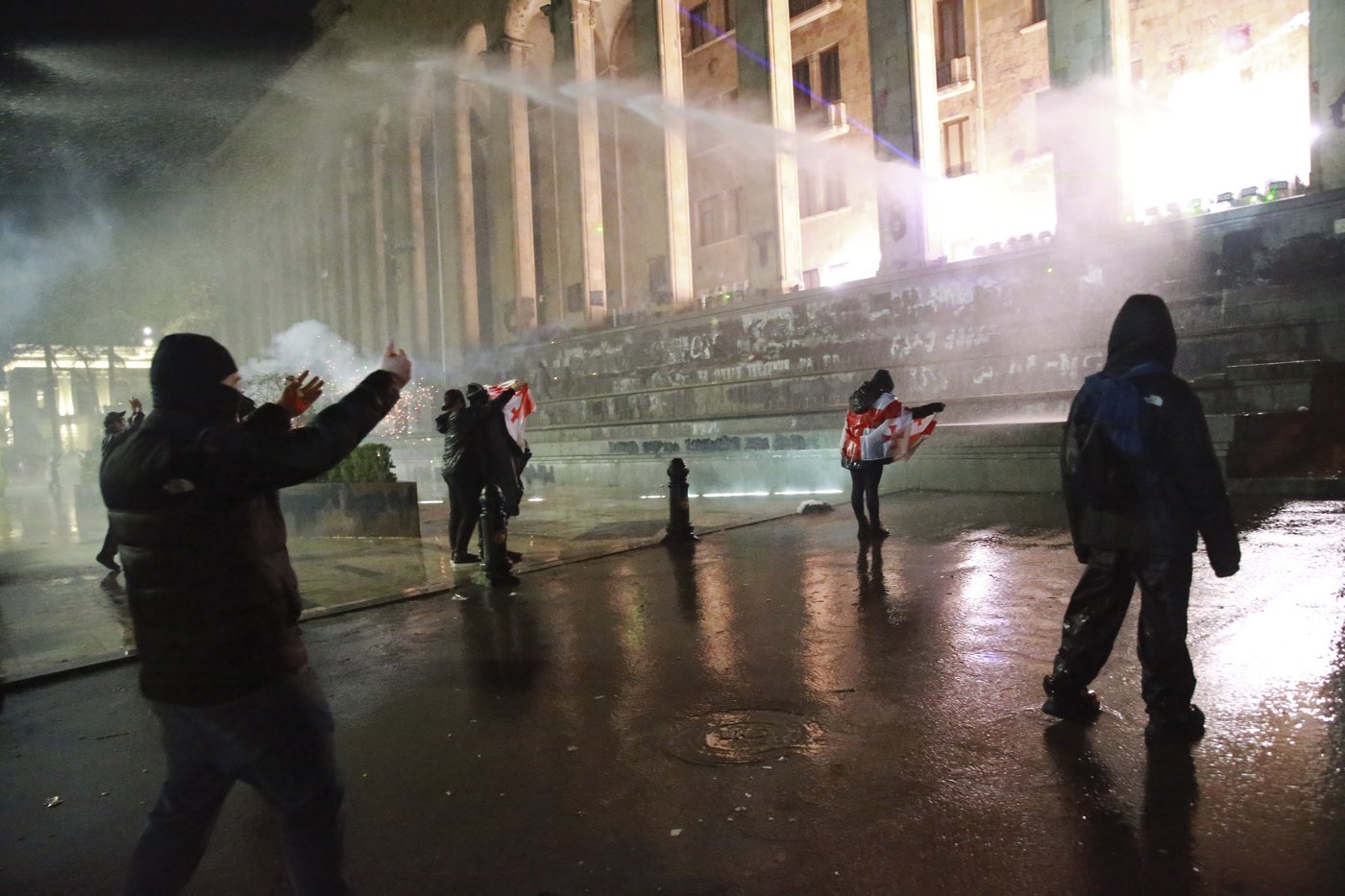 Police in Georgia turn increasingly brutal as mass protests over ending EU talks enter second week | iNFOnews.ca