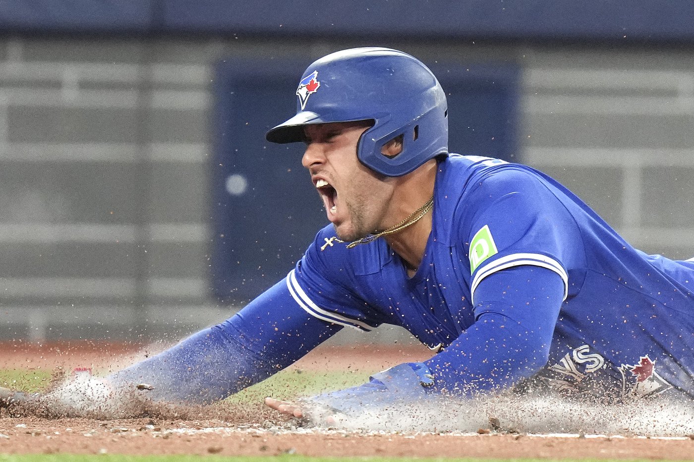 Barger keys three-run eighth inning as Blue Jays come back for 9-8 win over Twins | iNFOnews.ca
