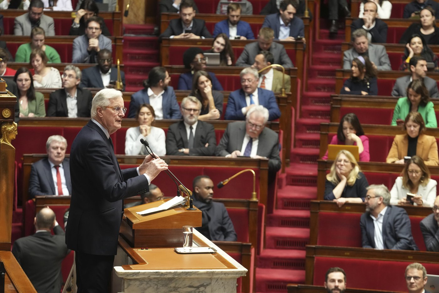 France’s government looks on the brink of collapse. What’s next? | iNFOnews.ca