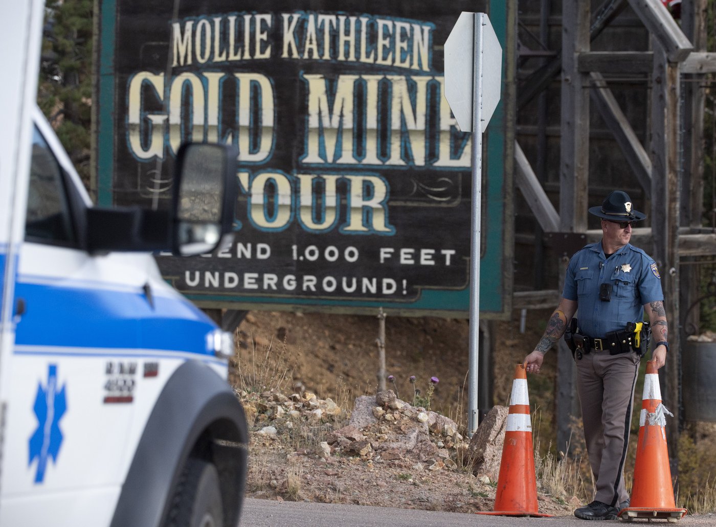 An elevator mishap at a Colorado tourist mine killed 1 and trapped 12. The cause is still unknown | iNFOnews.ca An elevator mishap at a Colorado tourist mine killed 1 and trapped 12. The cause is still unknown | iNFOnews.ca