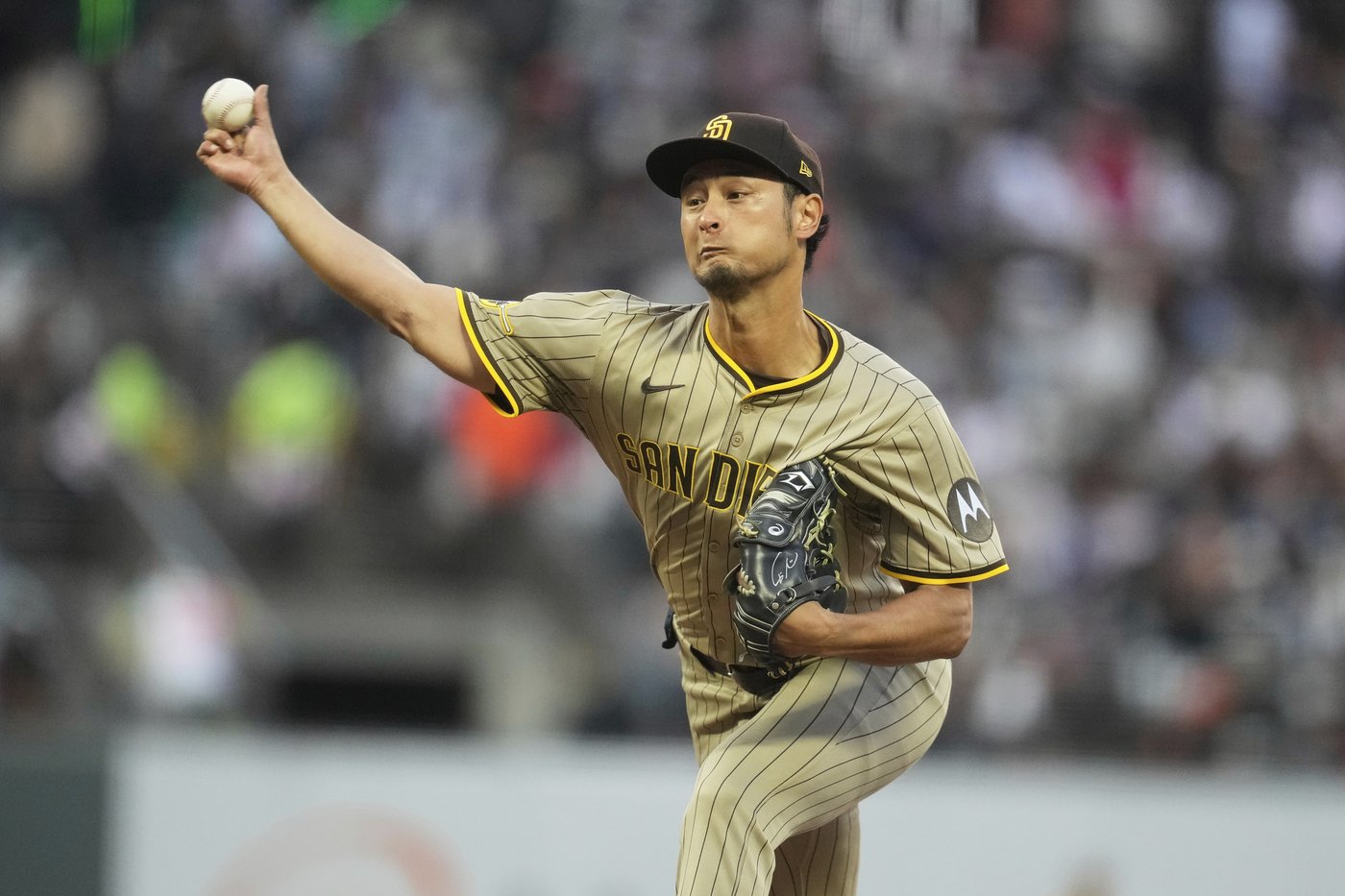 Freddy Fermin hits two-run homer to help back Yu Darvish as Padres beat Giants 4-1 | iNFOnews.ca