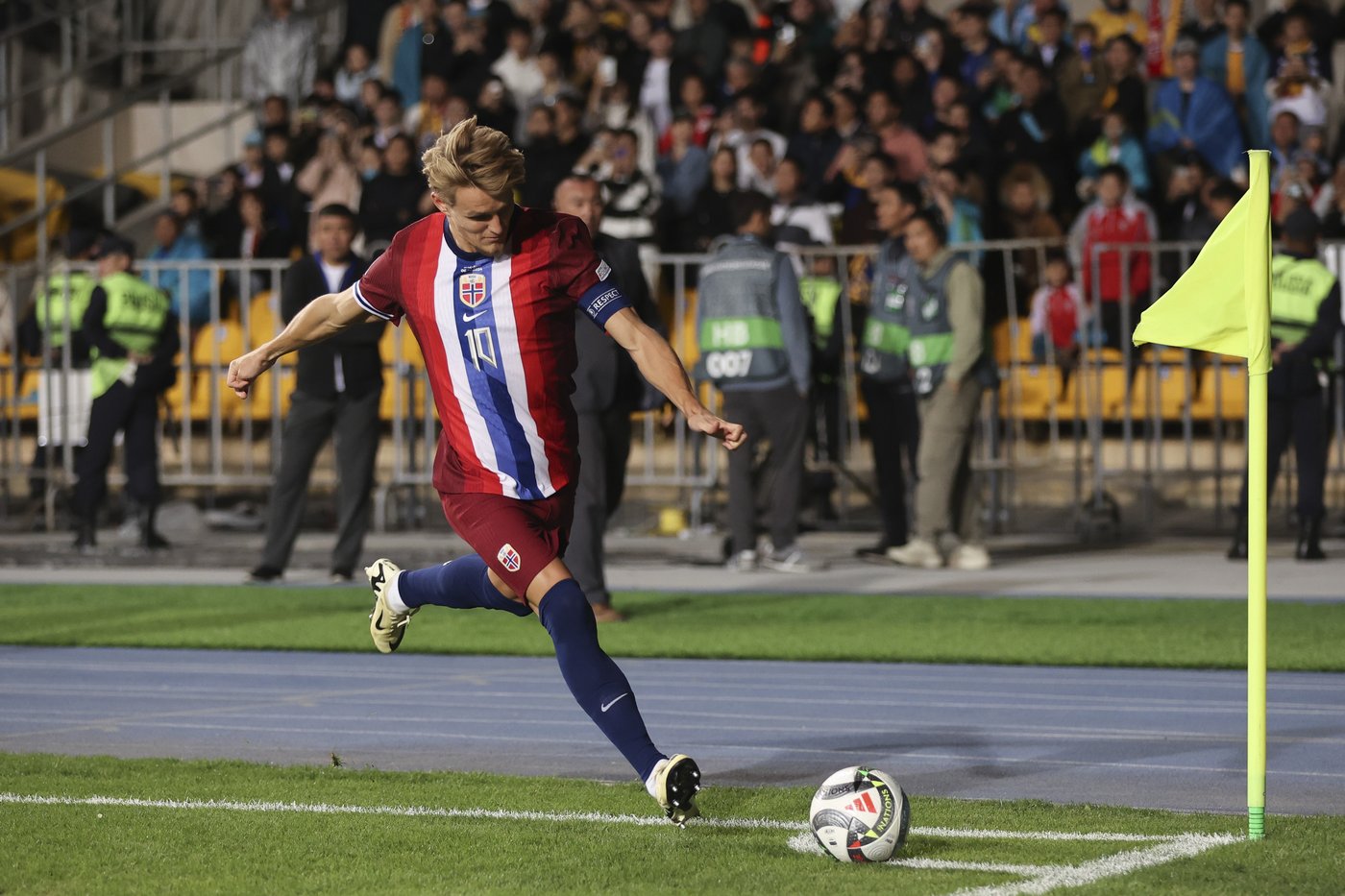 Arsenal captain Martin Odegaard has sustained 'significant' ankle ligament damage | iNFOnews.ca