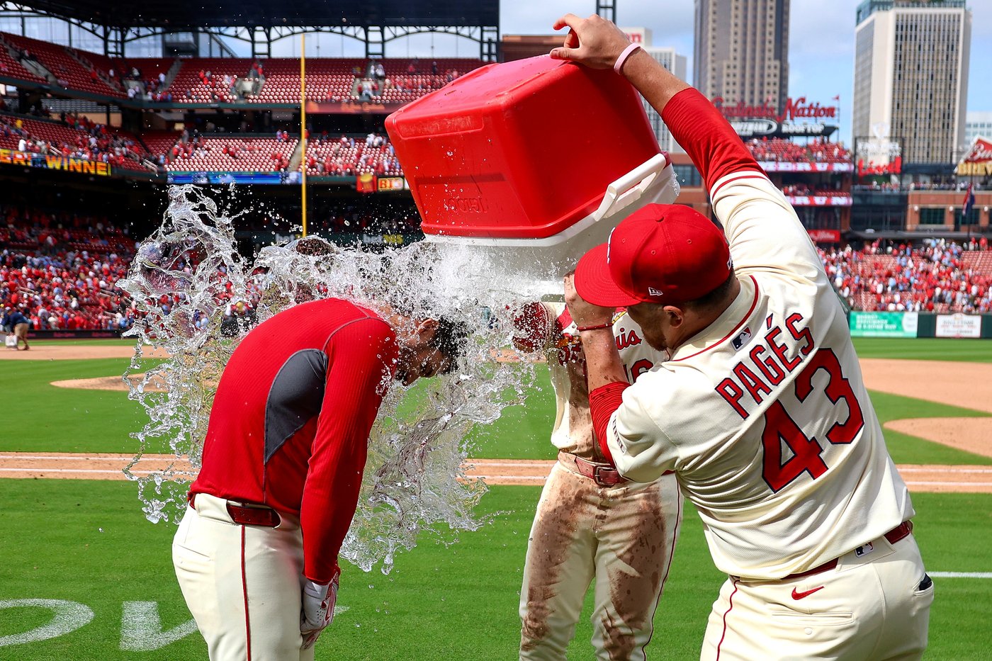 Arenado's walk-off home run lifts Cardinals over Brewers 6-5 after blown 5-0 lead | iNFOnews.ca Arenado's walk-off home run lifts Cardinals over Brewers 6-5 after blown 5-0 lead | iNFOnews.ca