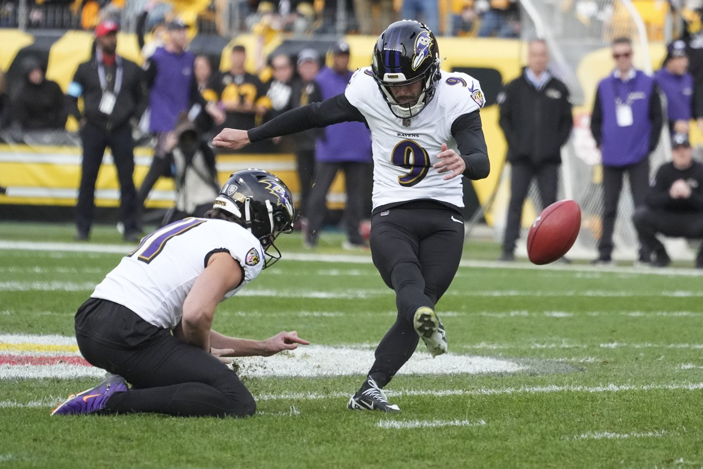 Ravens' Jackson and the NFL's top-ranked offense fail to stop AFC North rival Steelers -- again | iNFOnews.ca