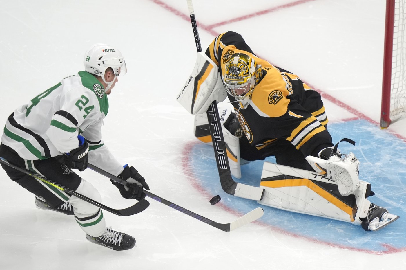 Seguin and Duchene have a goal and 2 assists each and Stars down Bruins 5-2 | iNFOnews.ca Seguin and Duchene have a goal and 2 assists each and Stars down Bruins 5-2 | iNFOnews.ca