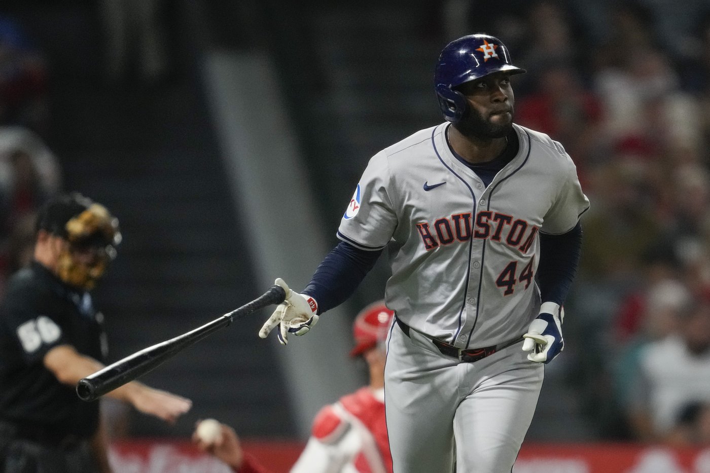 Houston's Yordan Alvarez improving but isn't sure when he'll return from sprained right knee | iNFOnews.ca