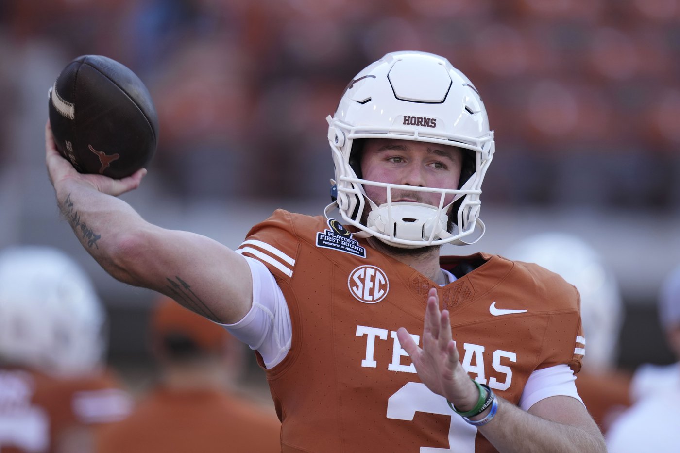Briefly a Buckeye, Texas QB Quinn Ewers returned to his roots to lead Longhorns' resurgence | iNFOnews.ca Briefly a Buckeye, Texas QB Quinn Ewers returned to his roots to lead Longhorns' resurgence | iNFOnews.ca