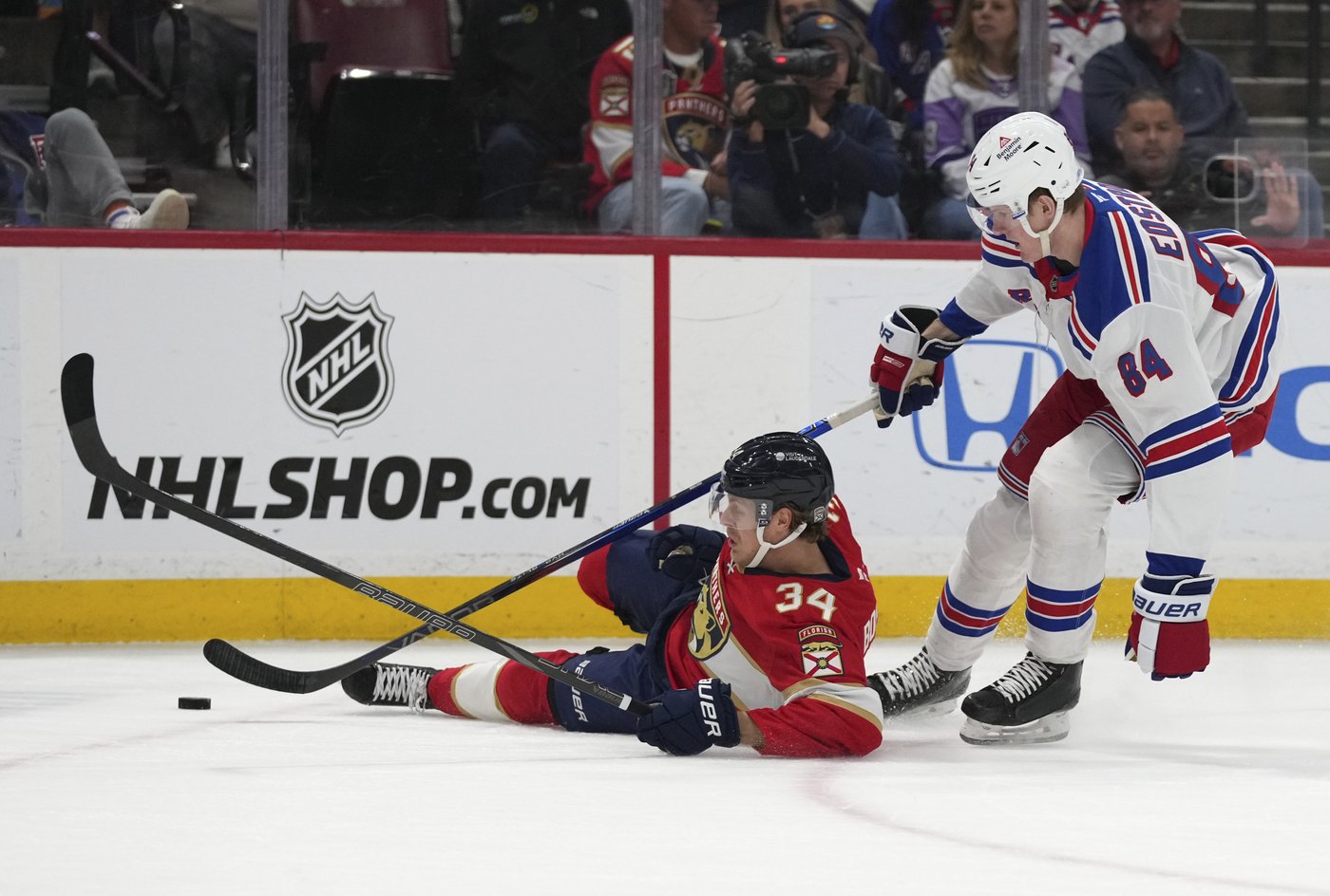 Jesper Boqvist scores twice as Panthers beat Rangers 5-3 after back-to-back scoreless games | iNFOnews.ca