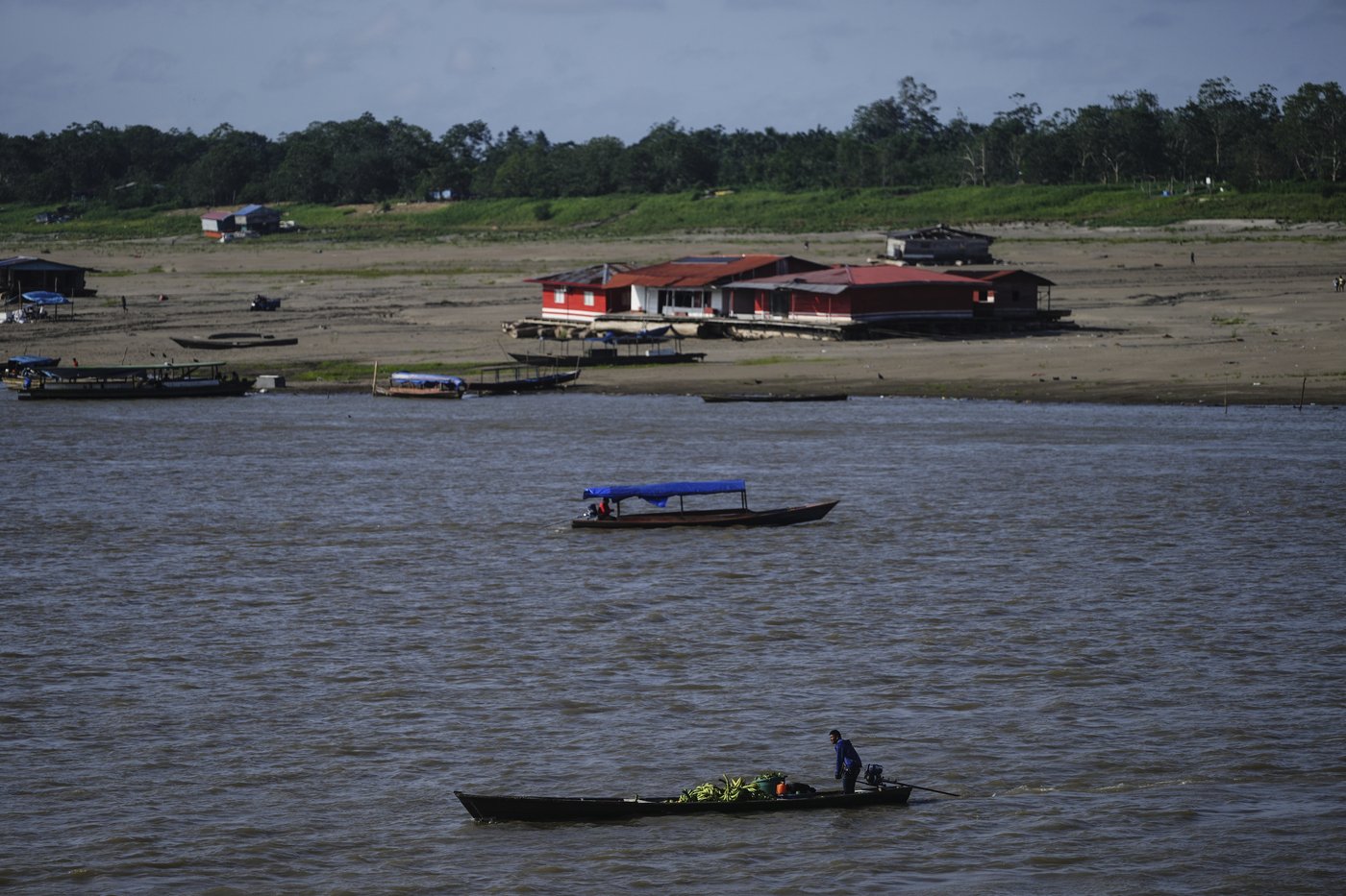 In Colombia, Amazon River's extreme drought falls hard on Indigenous communities | iNFOnews.ca In Colombia, Amazon River's extreme drought falls hard on Indigenous communities | iNFOnews.ca