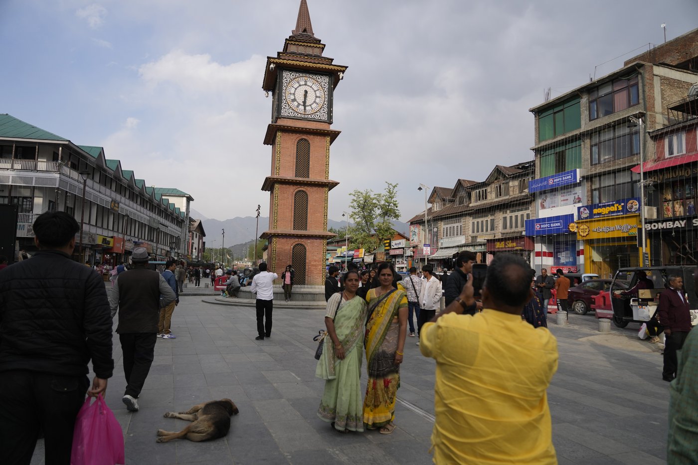 Militants kill at least 26 tourists at a resort in Indian-controlled Kashmir | iNFOnews.ca Militants kill at least 26 tourists at a resort in Indian-controlled Kashmir | iNFOnews.ca