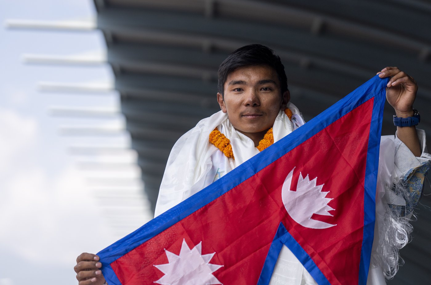 Record-setting teen climber says Sherpas should be leading climbs | iNFOnews.ca
