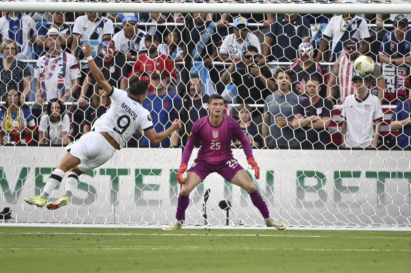 Pochettino says pro-visitor crowd in St. Louis was `like to play in Guatemala' | iNFOnews.ca Pochettino says pro-visitor crowd in St. Louis was `like to play in Guatemala' | iNFOnews.ca