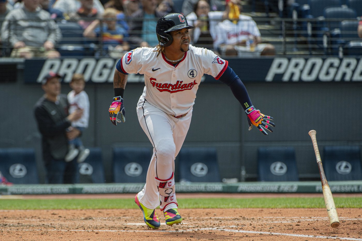 José Ramírez homers, Gavin Williams allows only 1 hit in 6 2/3 innings as Guardians beat Angels 4-2 | iNFOnews.ca