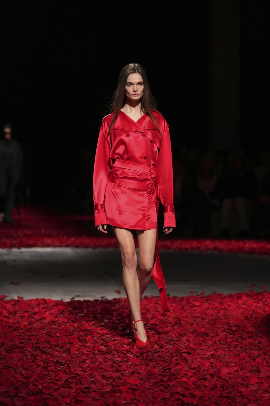 Ferragamo pops red with a Milan collection inspired by the world of dance | iNFOnews.ca