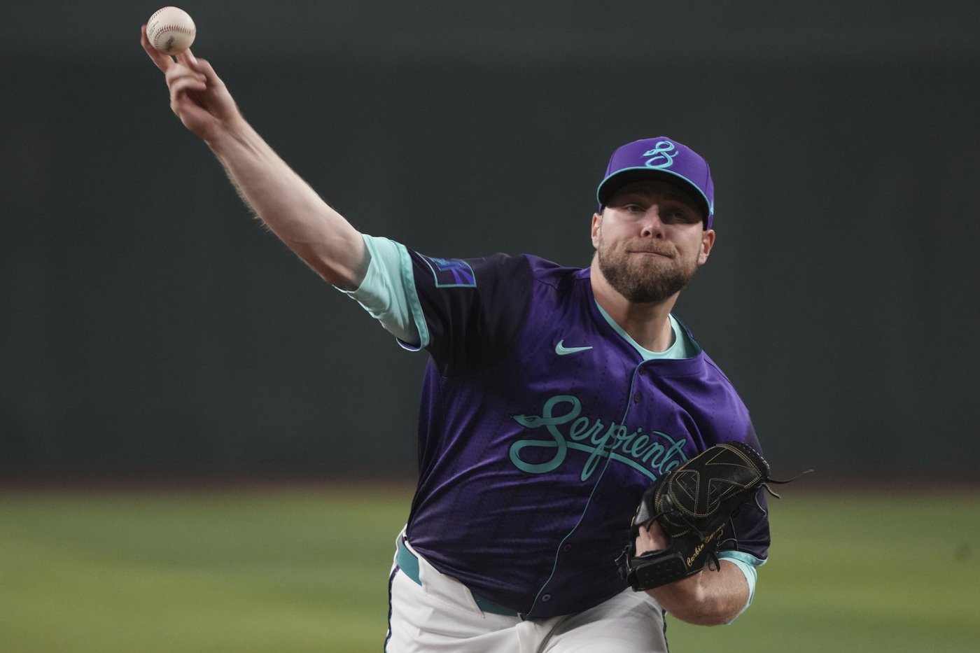 Corbin Burnes throws 7 dominant innings, leads the Diamondbacks over the Dodgers 3-0 | iNFOnews.ca Corbin Burnes throws 7 dominant innings, leads the Diamondbacks over the Dodgers 3-0 | iNFOnews.ca