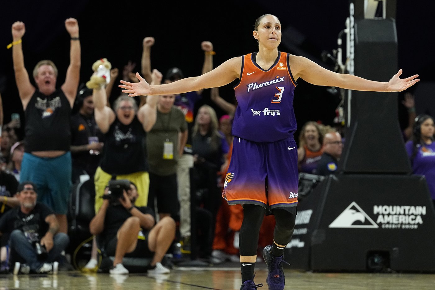 Diana Taurasi still mulling over decision to retire or play another year | iNFOnews.ca