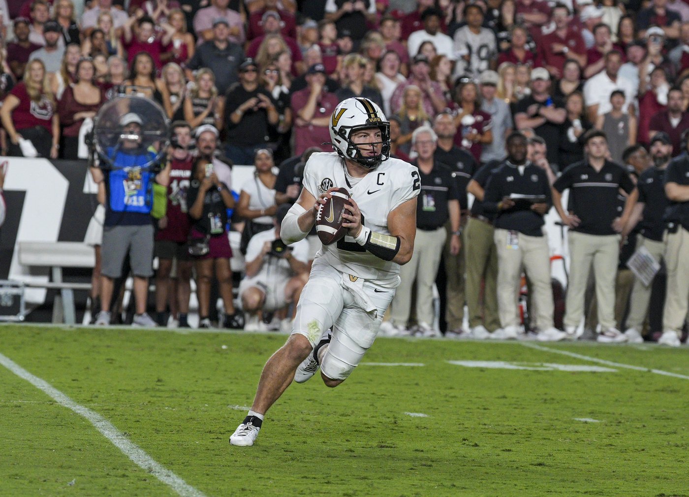 Vanderbilt knocks out Sellers, upsets No. 11 South Carolina to snap 16-losing streak vs. Gamecocks | iNFOnews.ca