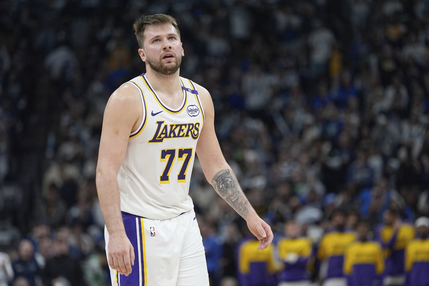 Back on their home courts, Lakers and Rockets are both determined to postpone elimination | iNFOnews.ca