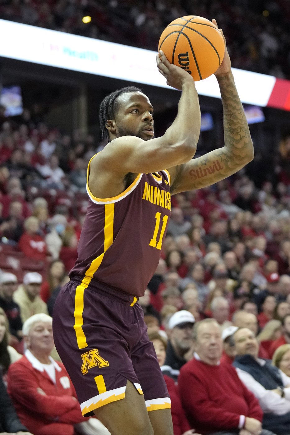 Steven Crowl scores 18, John Tonje adds 16; Wisconsin beats Minnesota 80-59 | iNFOnews.ca Steven Crowl scores 18, John Tonje adds 16; Wisconsin beats Minnesota 80-59 | iNFOnews.ca