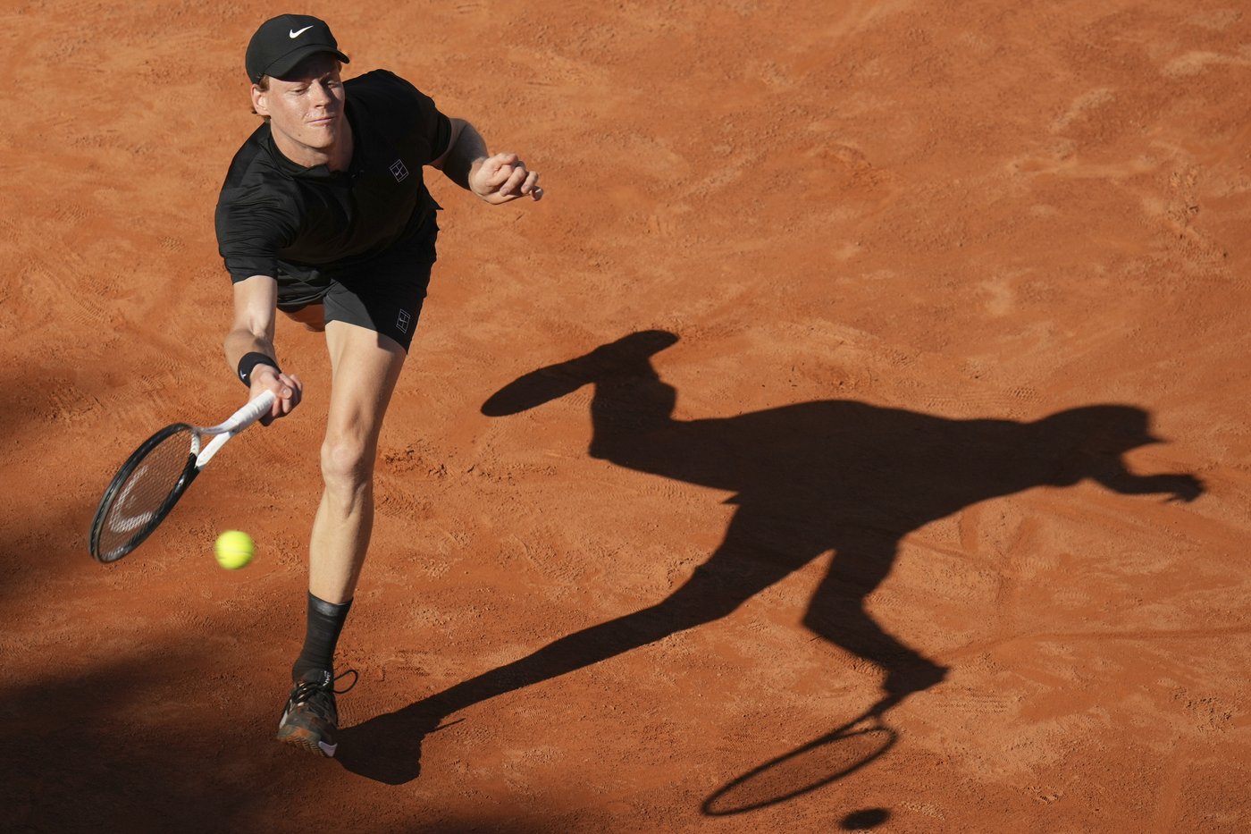 Jannik Sinner overcomes 'big drop' in level in 2nd match back from doping ban at Italian Open | iNFOnews.ca Jannik Sinner overcomes 'big drop' in level in 2nd match back from doping ban at Italian Open | iNFOnews.ca