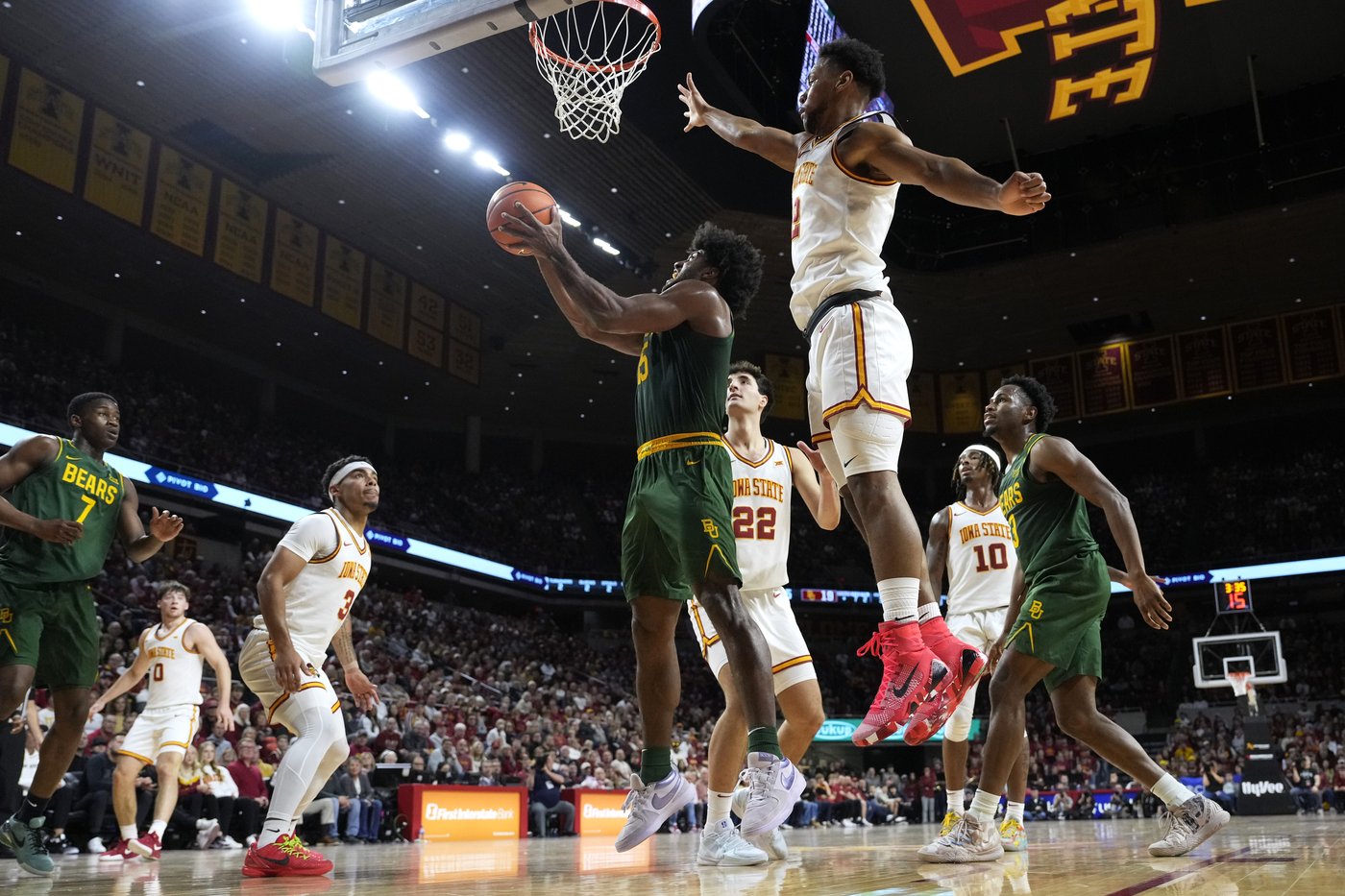 No. 3 Iowa State rolls past No. 25 Baylor 74-55 and extends its winning streak to 9 games | iNFOnews.ca