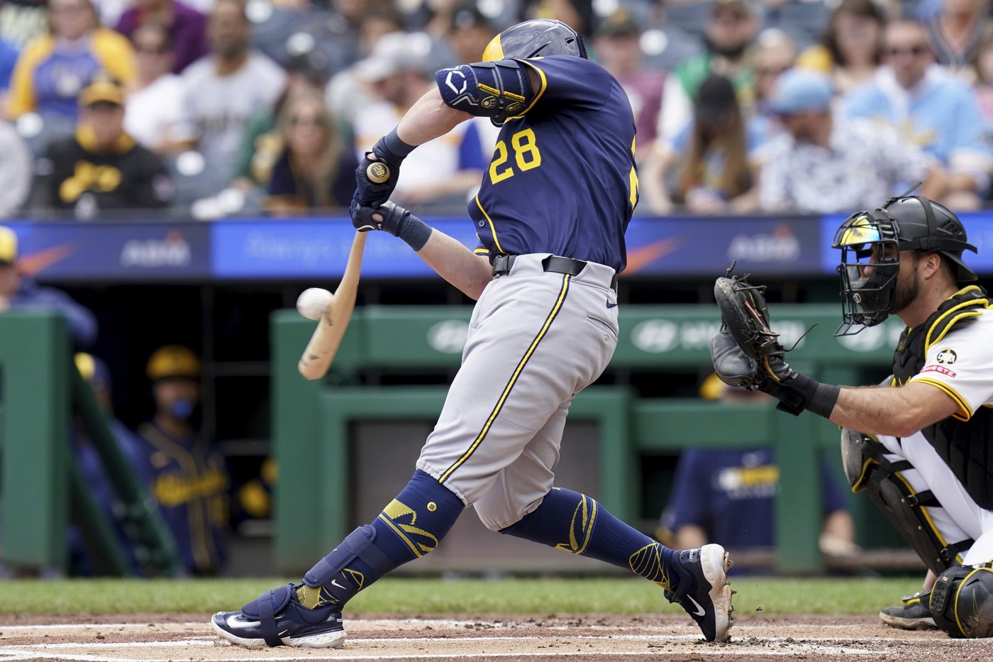 Vaughn has 4 hits, Misiorowski cruises as Brewers pounce on Pirates in 10-2 win for three-game sweep | iNFOnews.ca