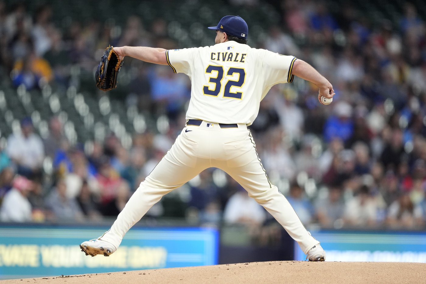 Civale says he wants to continue starting - in Milwaukee or elsewhere - after Brewers put him in pen | iNFOnews.ca