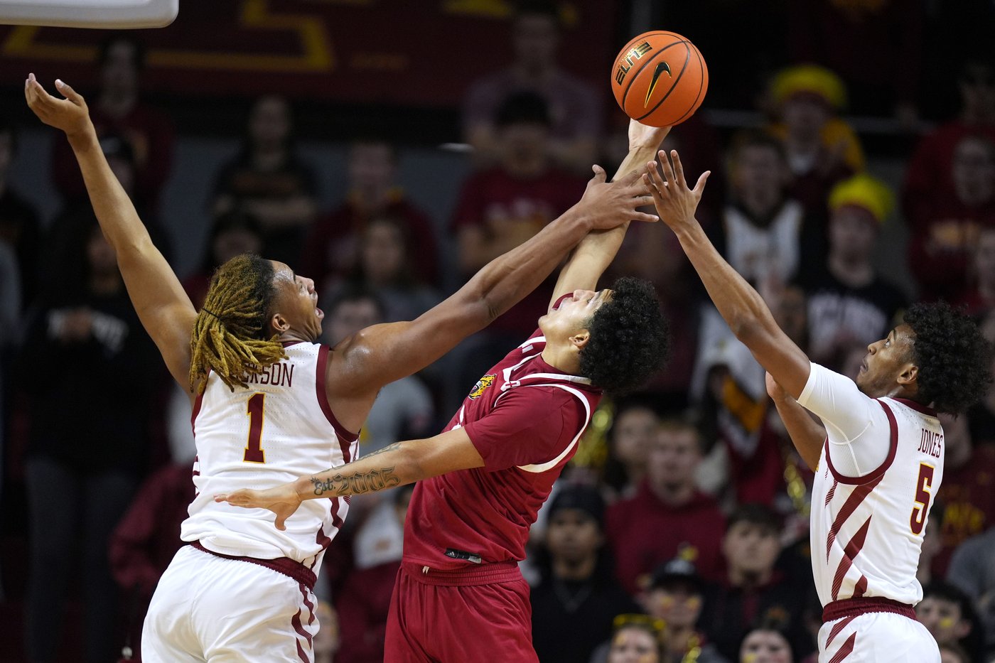 Jones scores 20 points off bench, Lipsey adds 17 in No. 5 Cyclones' 87-52 win over IU Indianapolis | iNFOnews.ca