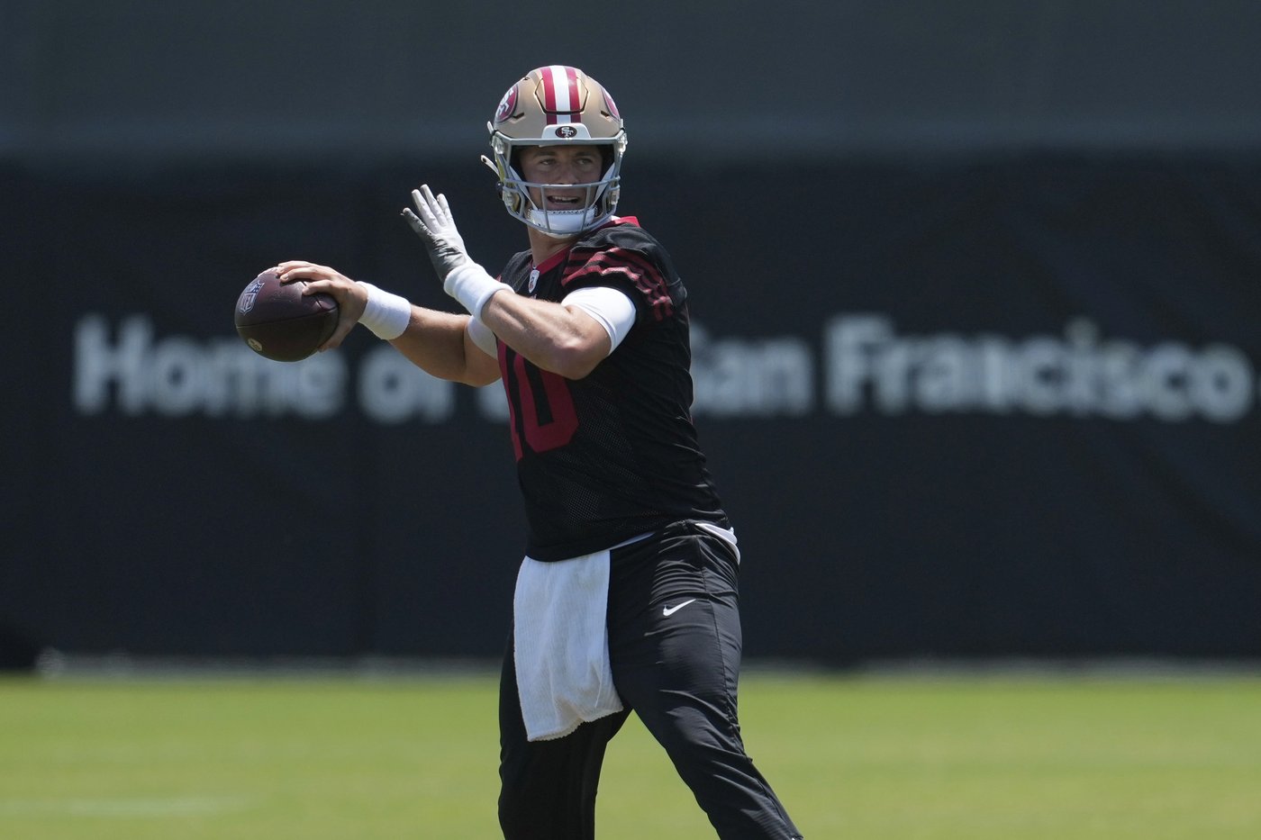 Mac Jones embraces fresh start with the 49ers after getting passed over by team in 2021 draft | iNFOnews.ca Mac Jones embraces fresh start with the 49ers after getting passed over by team in 2021 draft | iNFOnews.ca