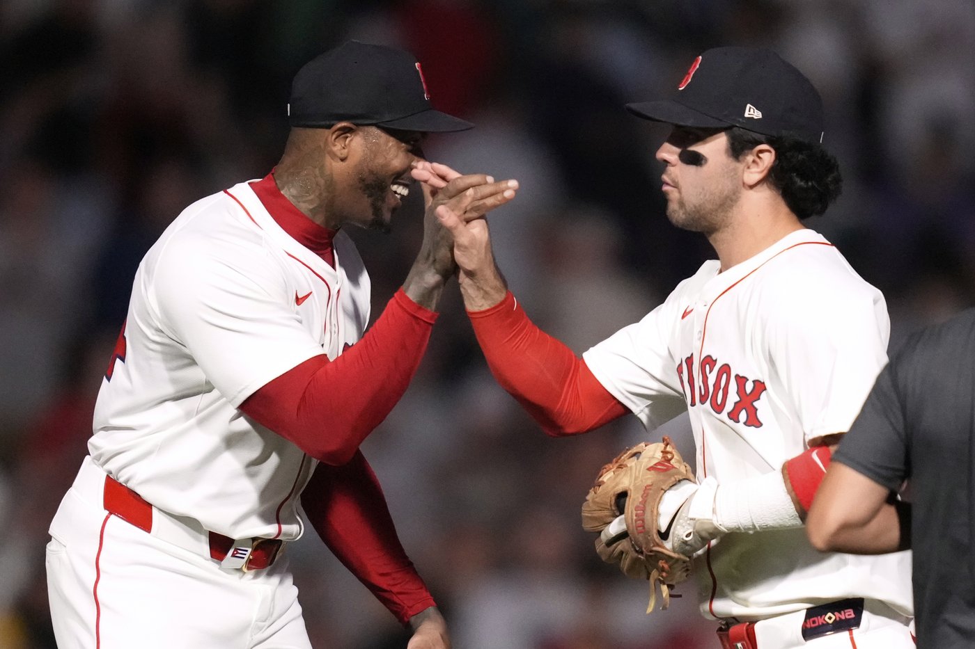 Marcelo Mayer hits first 2 career home runs at Fenway Park to help Red Sox beat Rays | iNFOnews.ca