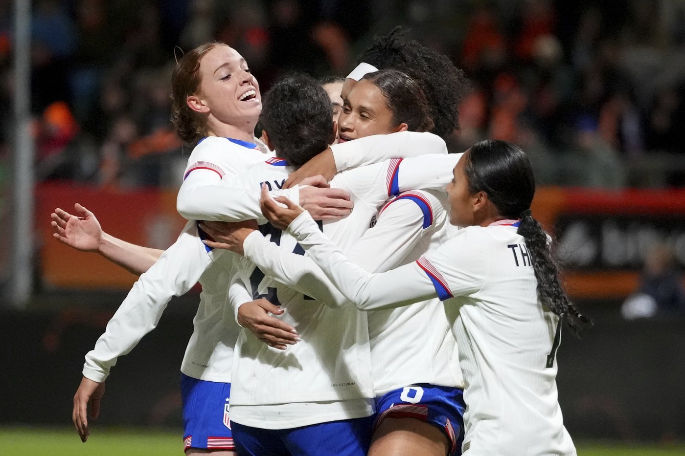 USWNT beats Netherlands 2-1 in goalkeeper Alyssa Naeher's final match | iNFOnews.ca USWNT beats Netherlands 2-1 in goalkeeper Alyssa Naeher's final match | iNFOnews.ca