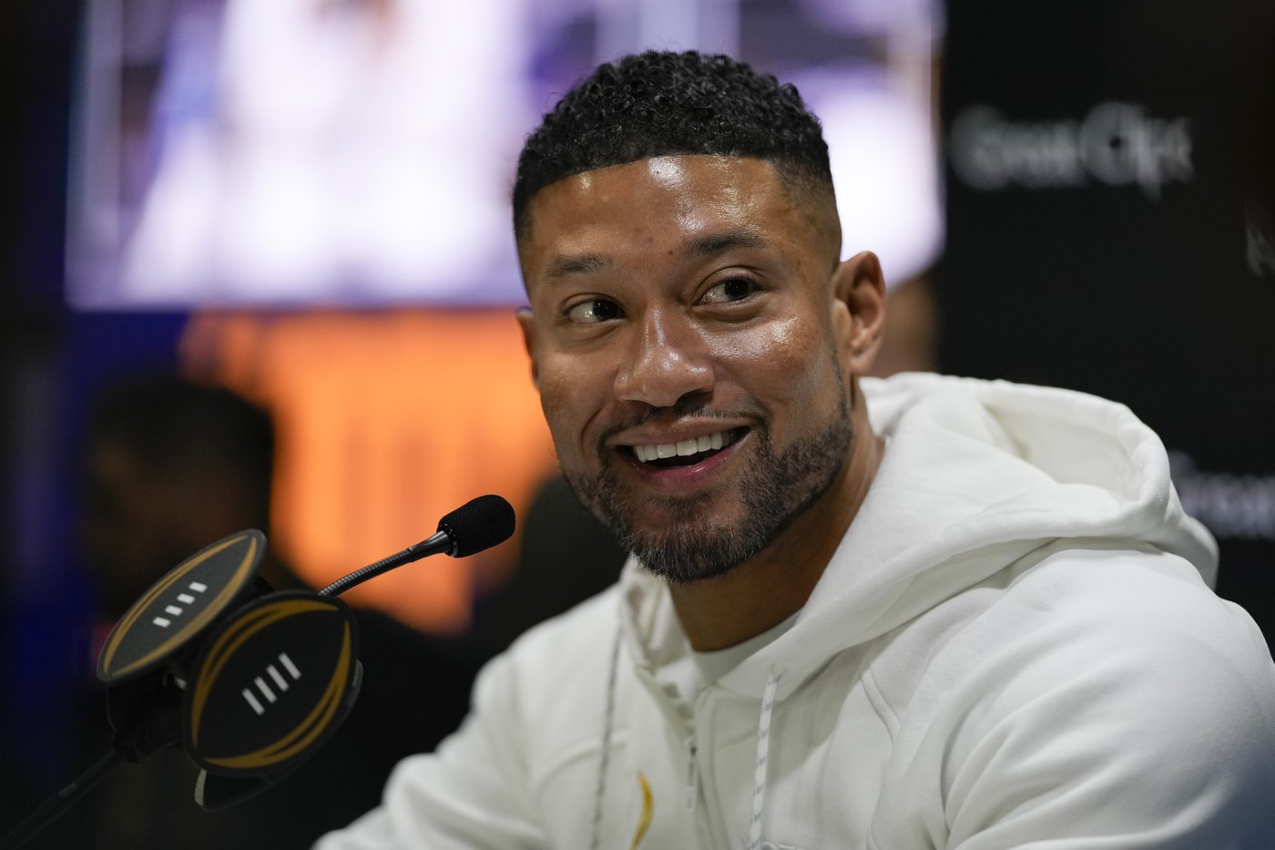 Notre Dame CB Benjamin Morrison enters the NFL draft following a season-ending hip injury | iNFOnews.ca Notre Dame CB Benjamin Morrison enters the NFL draft following a season-ending hip injury | iNFOnews.ca