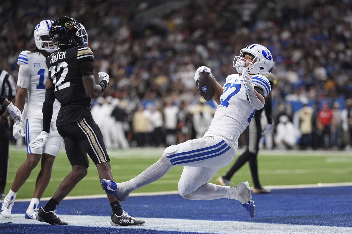 BYU stymies Sanders, Hunter in 36-14 victory over Colorado in Alamo Bowl | iNFOnews.ca BYU stymies Sanders, Hunter in 36-14 victory over Colorado in Alamo Bowl | iNFOnews.ca