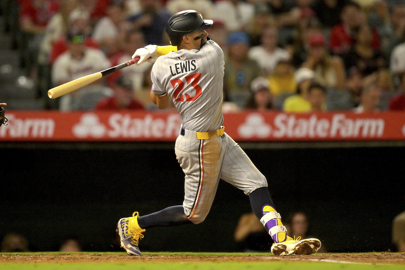 Royce Lewis hits 2 homers as Twins pound error-prone Angels 12-3 | iNFOnews.ca