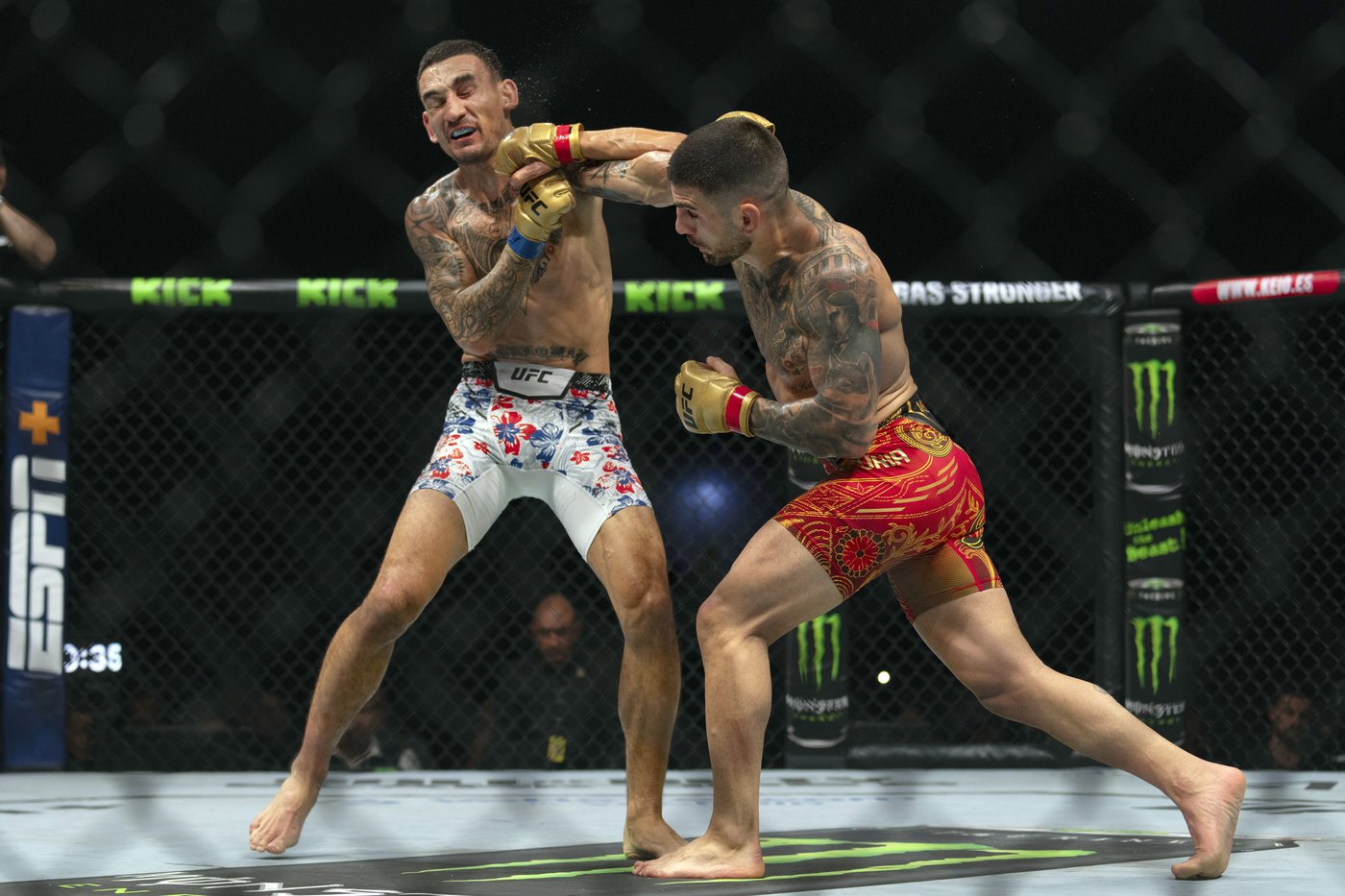 Ilia Topuria makes good on his promise, becomes first man to stop Max Holloway at UFC 308 | iNFOnews.ca