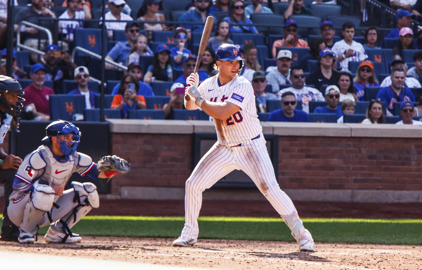 Alonso's record-setting walk-off homer snaps Mets' skid, sparks wild celebration | iNFOnews.ca