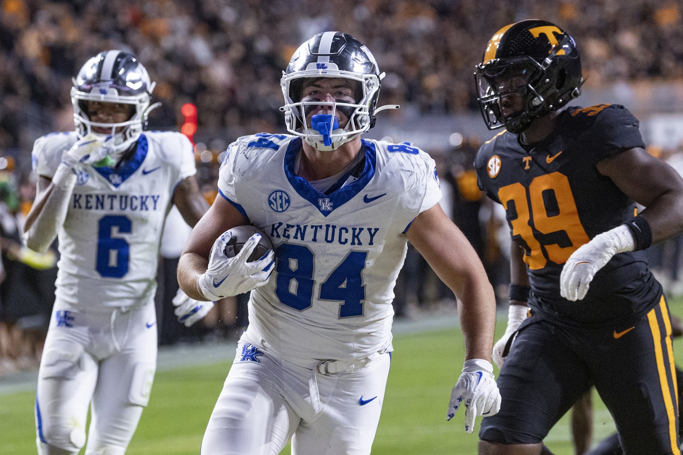 Kentucky steps away from SEC grind to host FCS Murray State. Both teams look to halt losing streaks | iNFOnews.ca