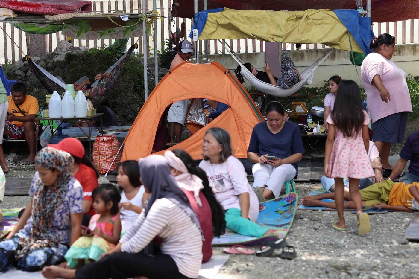 Aftershocks complicate Philippine recovery from quake that killed 45 and displaced thousands | iNhome Aftershocks complicate Philippine recovery from quake that killed 45 and displaced thousands | iNhome