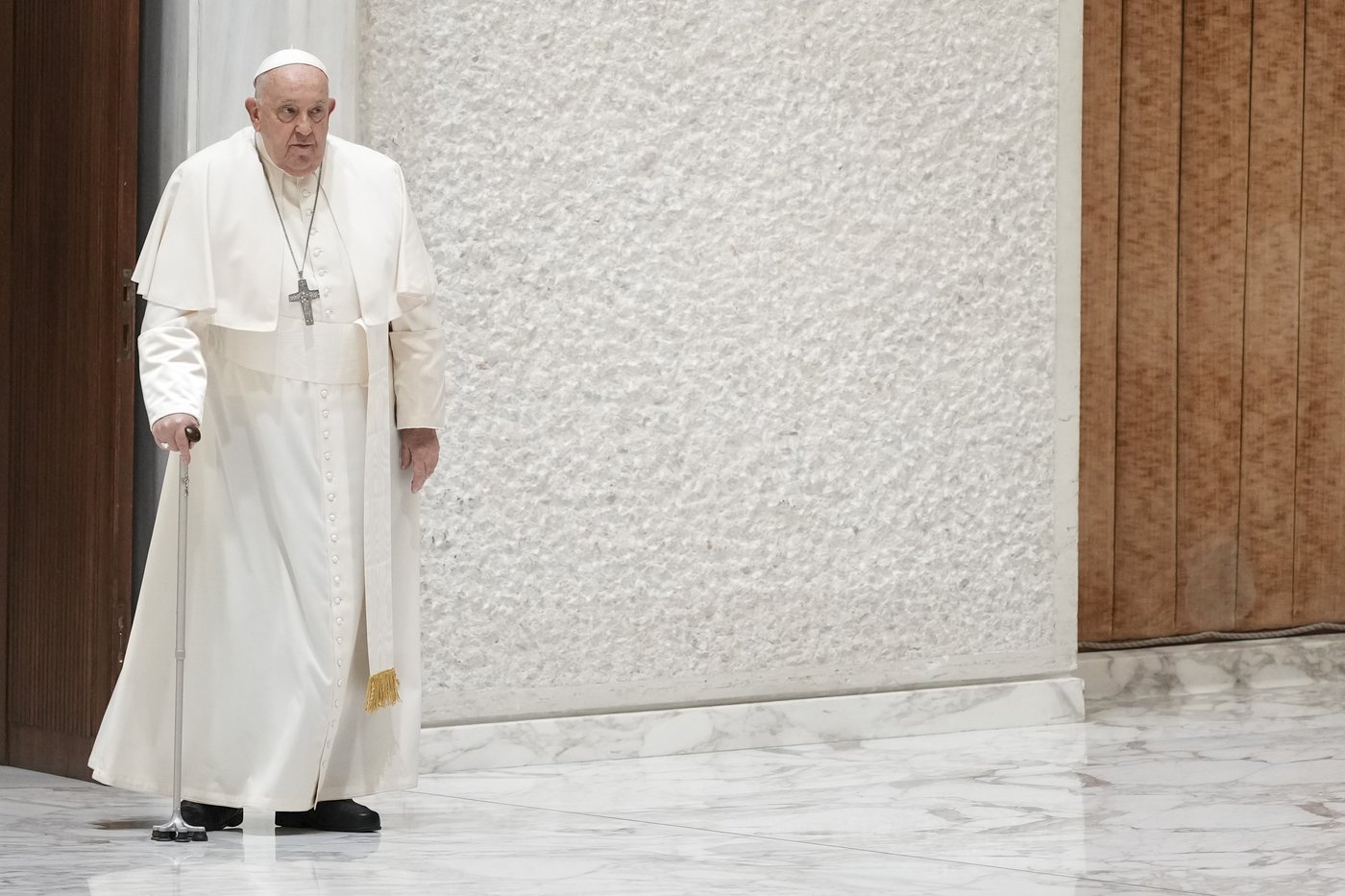 Pope has a cold and will skip outdoor Sunday prayer ahead of a busy week | iNFOnews.ca