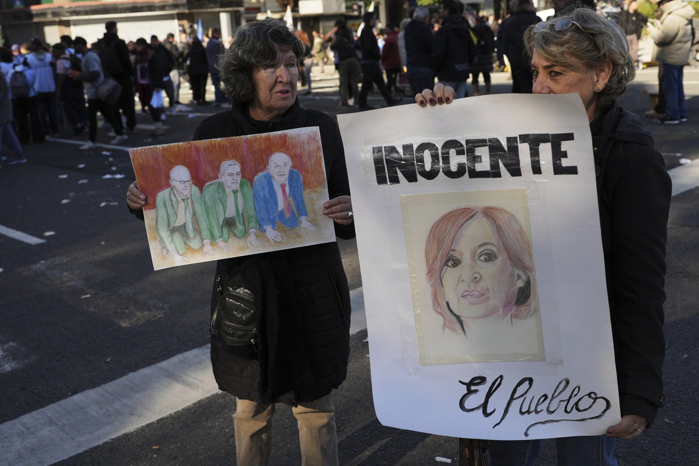 Large crowds protest in support of Argentine ex-President Fernández as she starts house arrest | iNFOnews.ca