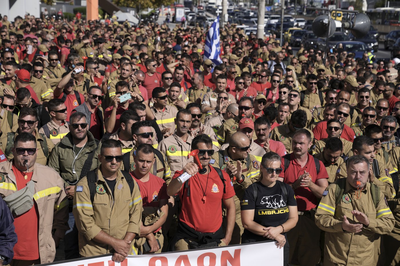 As summers get hotter, Greece's seasonal firefighters protest for permanent jobs | iNFOnews.ca As summers get hotter, Greece's seasonal firefighters protest for permanent jobs | iNFOnews.ca