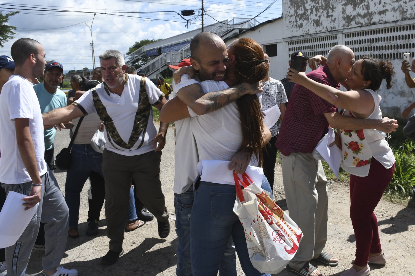 Venezuela releases from prison some of the thousands detained after presidential election | iNFOnews.ca