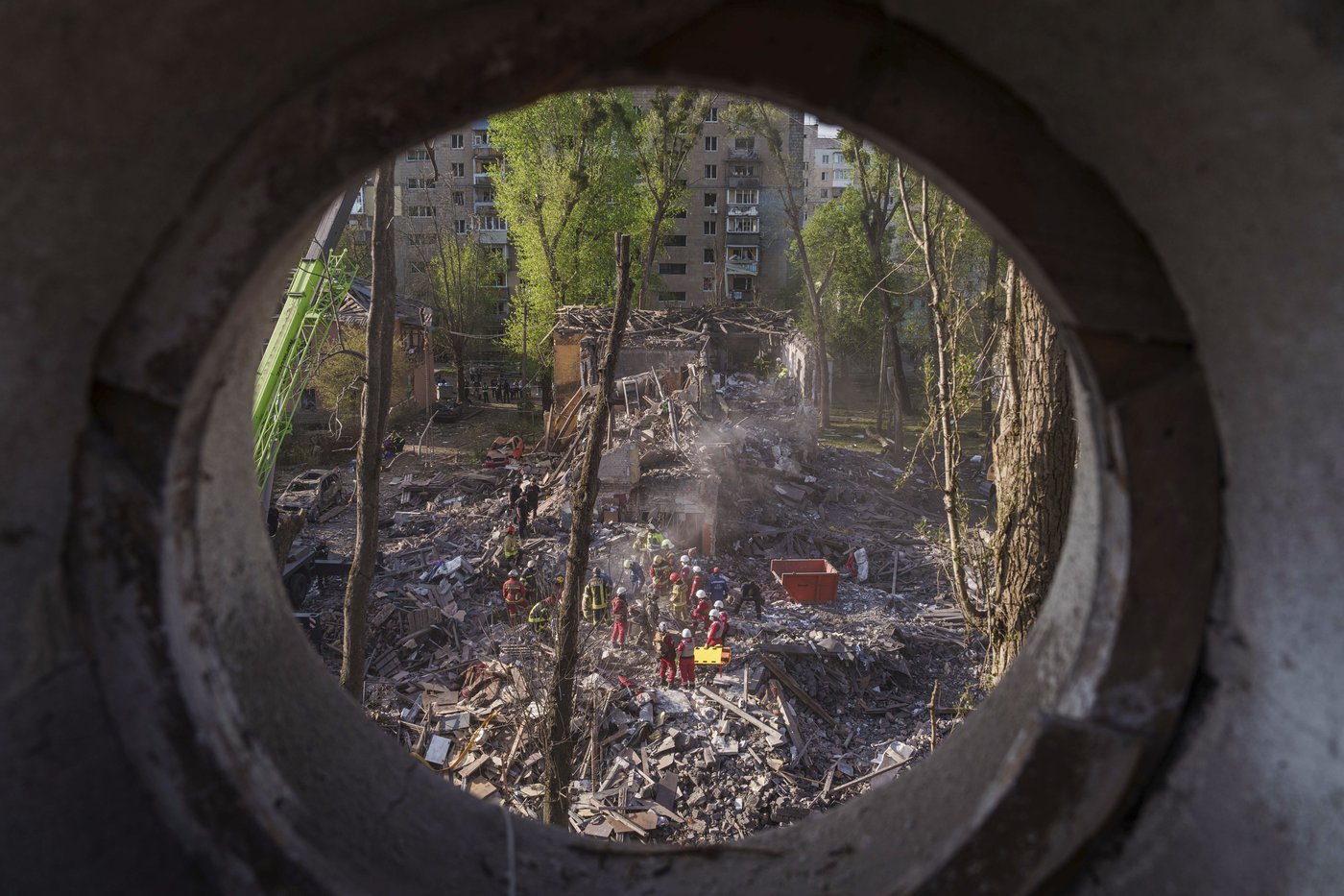 Russian strike on Kyiv kills at least 12 in biggest attack on Ukrainian capital since last summer | iNFOnews.ca
