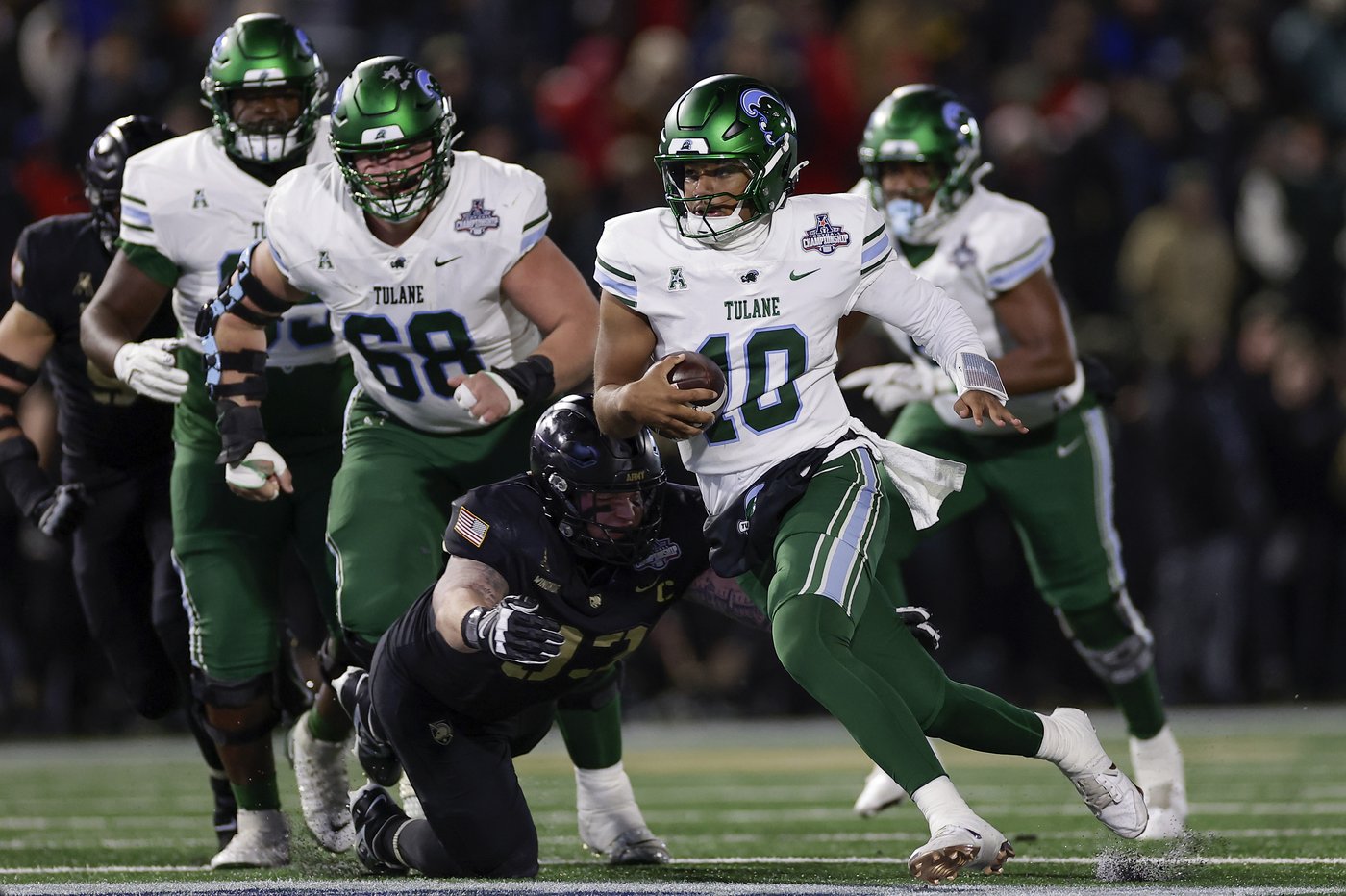 No. 24 Army wins AAC championship in first attempt as Daily runs for 4 TDs in 35-14 win over Tulane | iNFOnews.ca No. 24 Army wins AAC championship in first attempt as Daily runs for 4 TDs in 35-14 win over Tulane | iNFOnews.ca