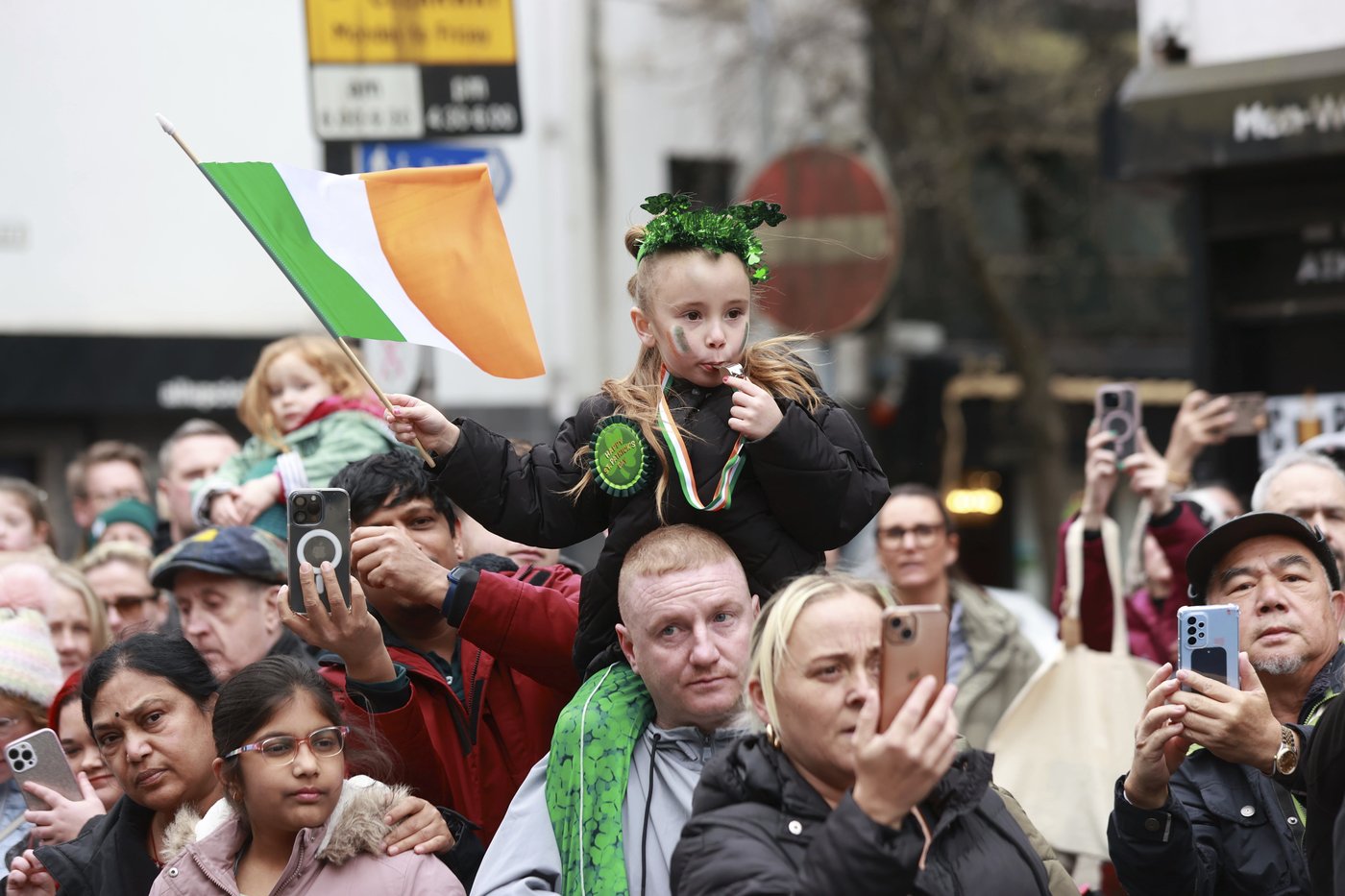 Crowds pack Dublin's streets for national St. Patrick's Day parade | iNFOnews.ca