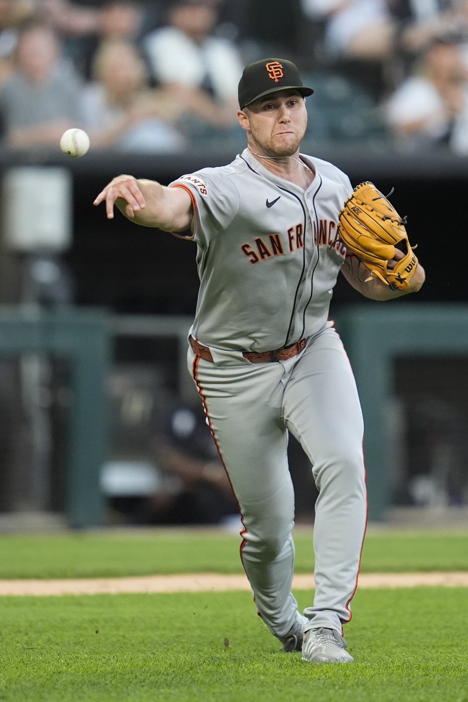 Patrick Bailey's clutch 2-run triple lifts Giants over White Sox, 3-1 | iNFOnews.ca