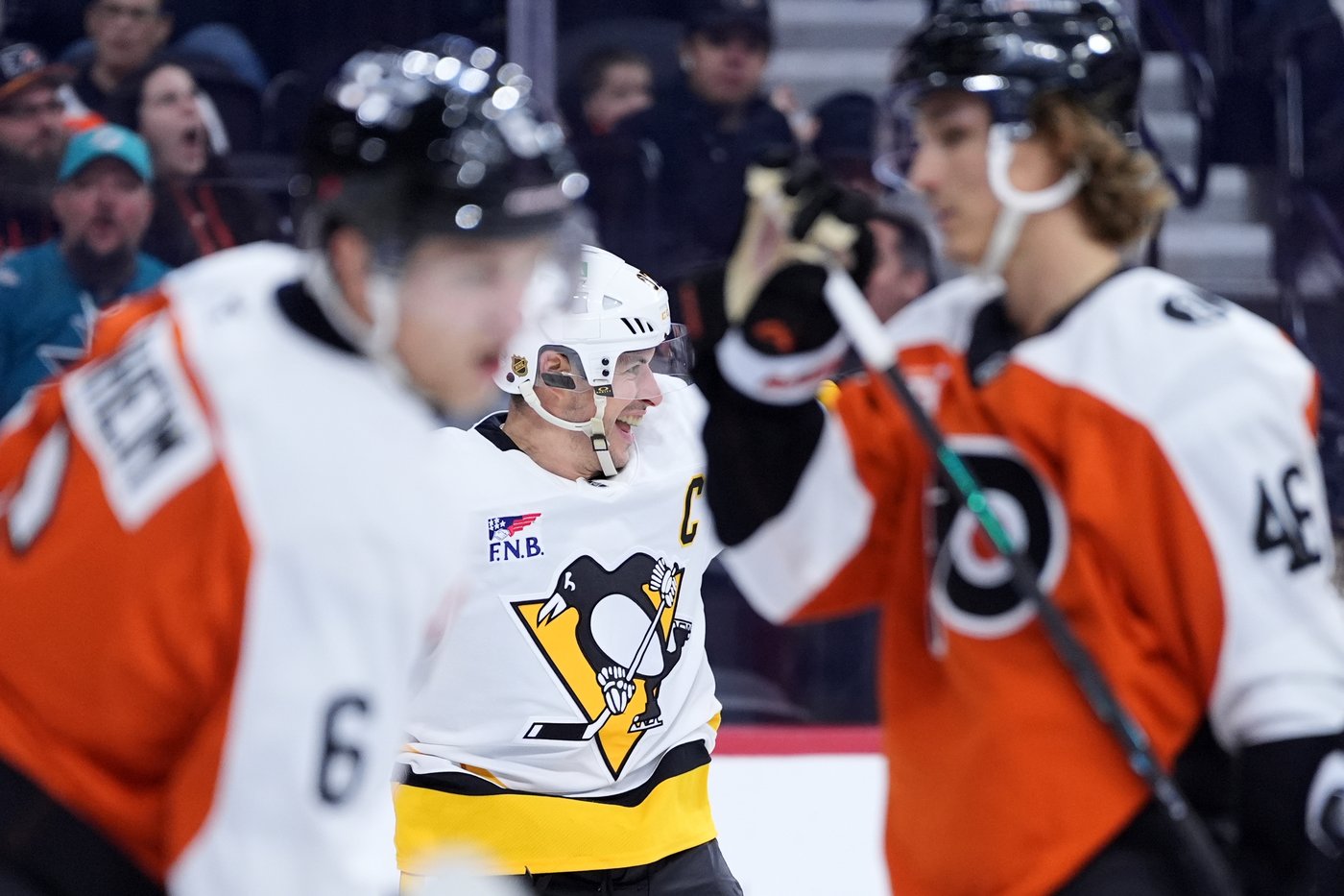 Brink's shootout winner sends Flyers over Penguins 3-2 | iNFOnews.ca