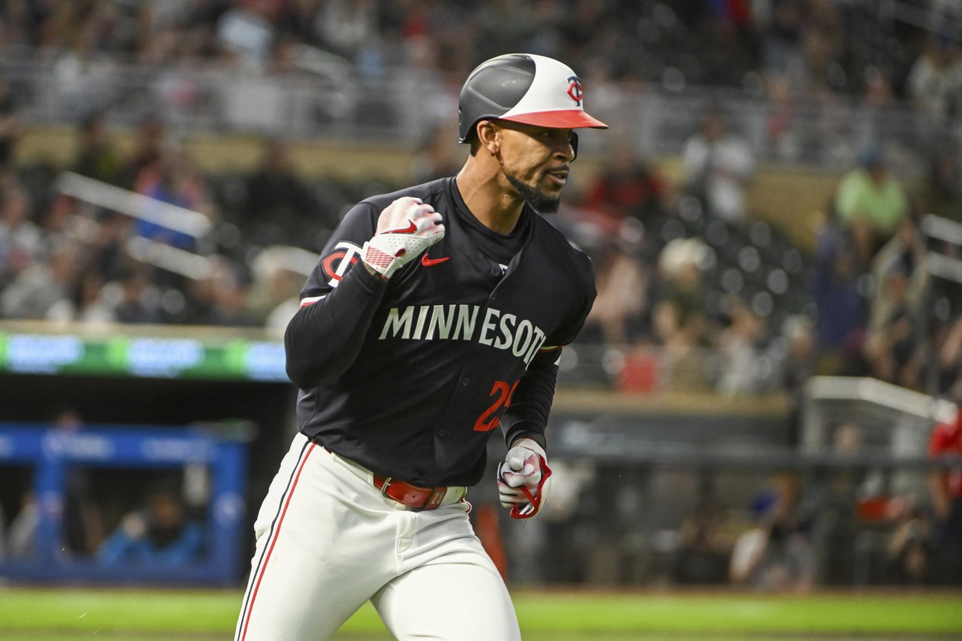 Twins snap a three-game skid with 8-3 win over Miami and send the Marlins to their 100th loss | iNFOnews.ca
