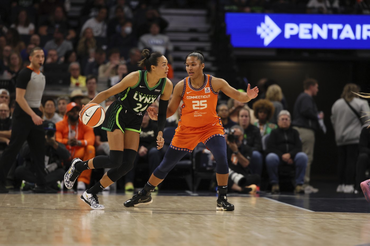 Lynx top Sun 77-70 in Game 2 to even WNBA semifinals behind Collier's supporting cast | iNFOnews.ca Lynx top Sun 77-70 in Game 2 to even WNBA semifinals behind Collier's supporting cast | iNFOnews.ca