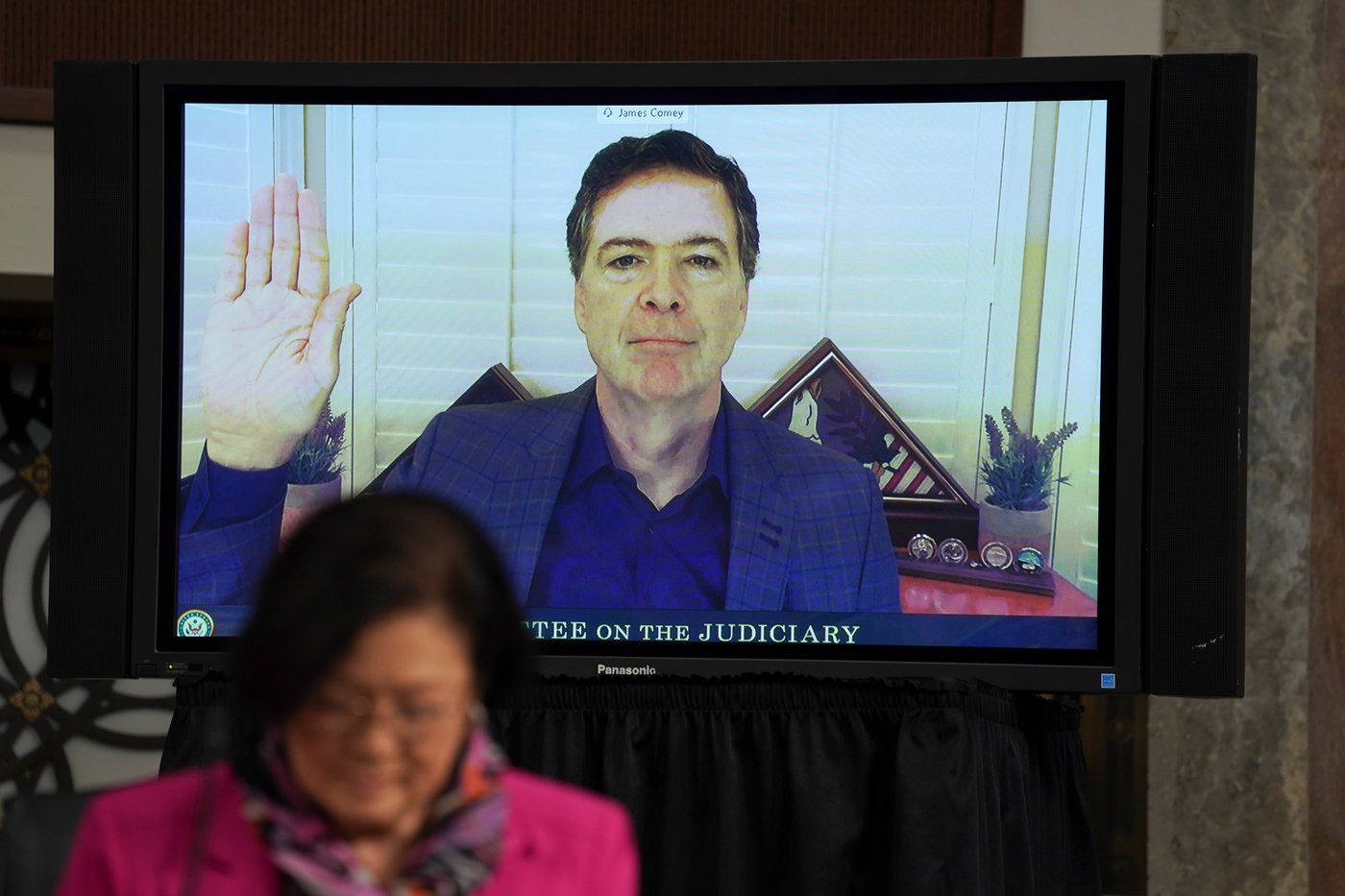 Justice Department to try to charge ex-FBI Director James Comey, AP sources say | iNFOnews.ca Justice Department to try to charge ex-FBI Director James Comey, AP sources say | iNFOnews.ca